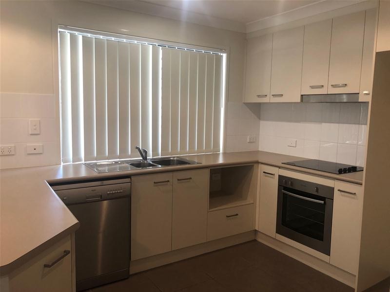 3/14 Back Avenue, Chinchilla QLD 4413