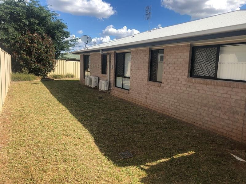 3/14 Back Avenue, Chinchilla QLD 4413