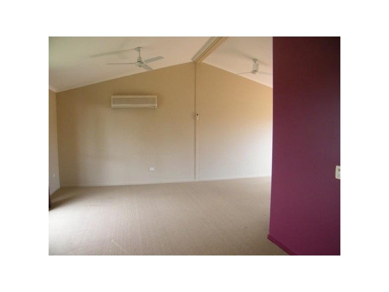 2/48 Windmill Road, Chinchilla QLD 4413