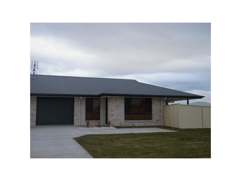 2/78 Price Street, Chinchilla QLD 4413