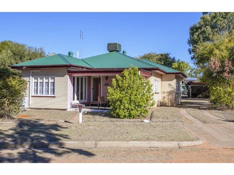 18 Barber Street, Chinchilla QLD 4413