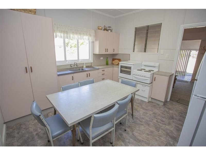 18 Barber Street, Chinchilla QLD 4413