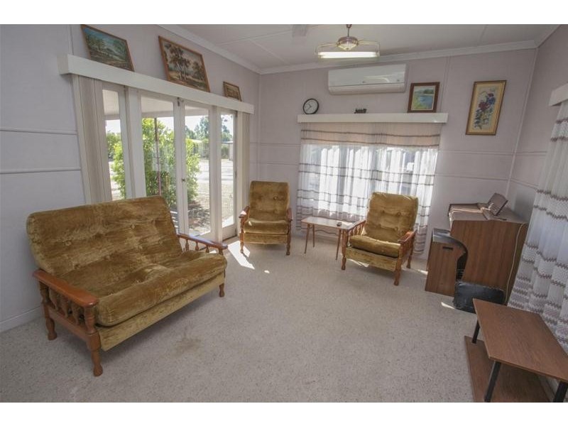 18 Barber Street, Chinchilla QLD 4413