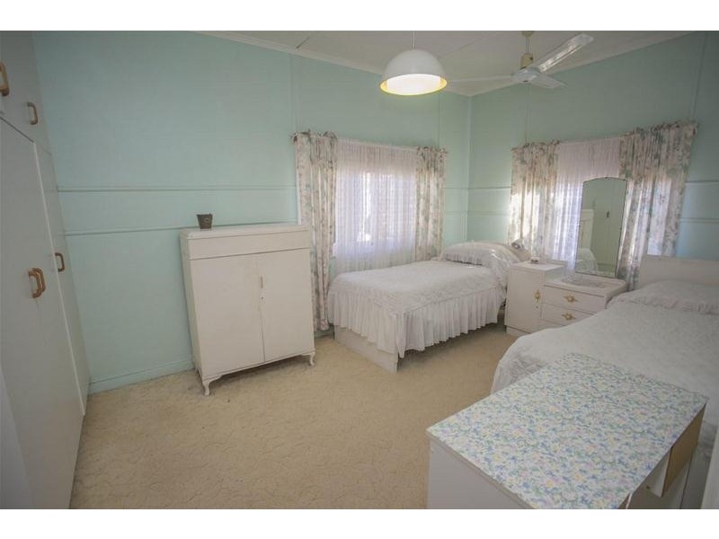 18 Barber Street, Chinchilla QLD 4413