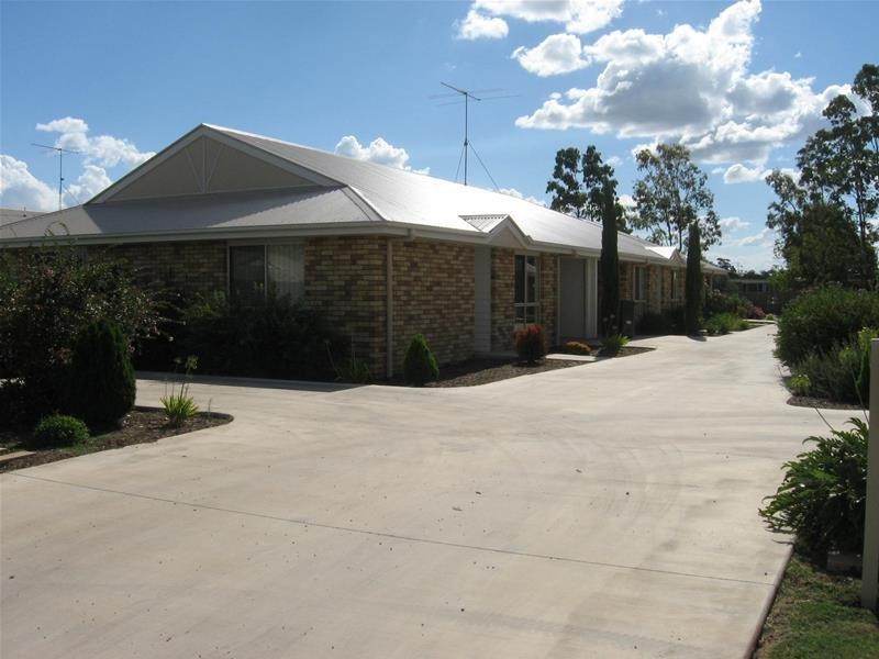 4/3-5 Back Avenue, Chinchilla QLD 4413