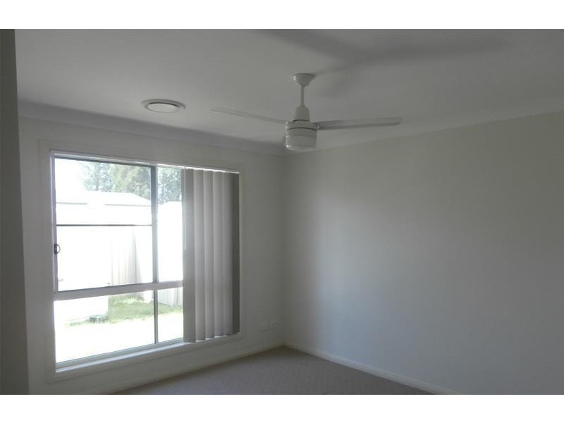 2/16 Skewis Street, Chinchilla QLD 4413