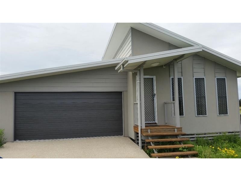 11 Tomlinson Crt, Chinchilla QLD 4413