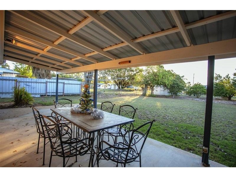 14  Mann Street, Chinchilla QLD 4413