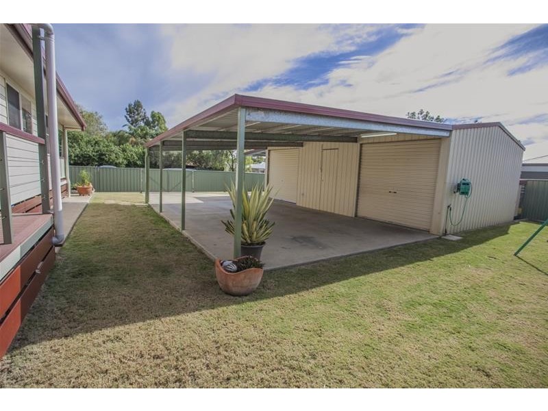 2 Blanchard Street, Chinchilla QLD 4413