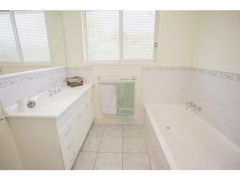 2 Blanchard Street, Chinchilla QLD 4413