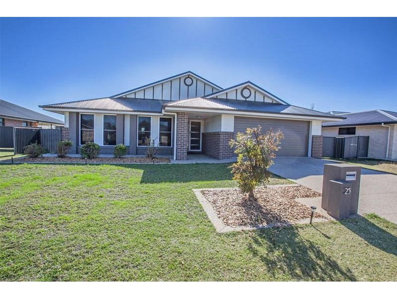 25 Gower Street, Chinchilla QLD 4413