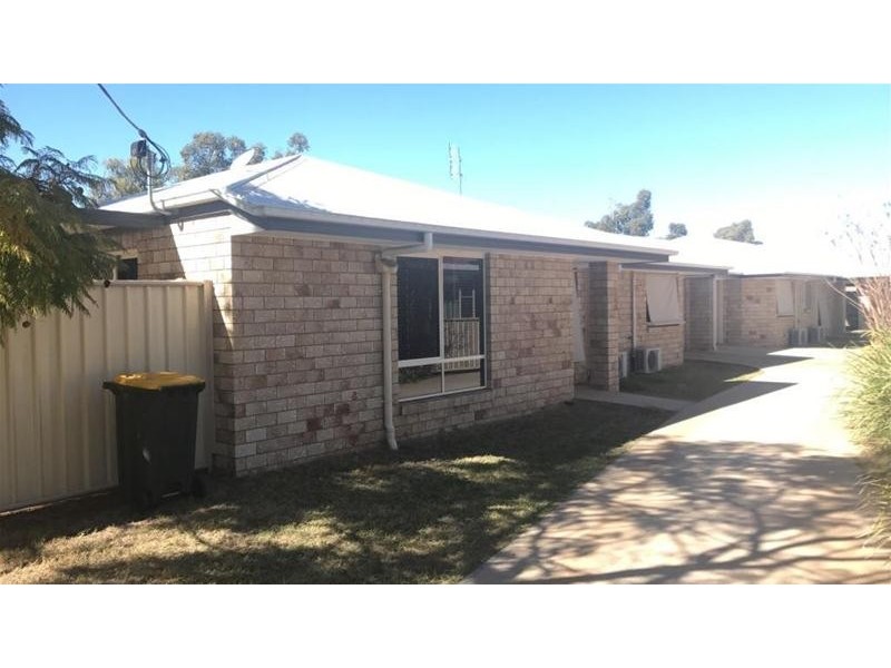 1/76 Zeller Street, Chinchilla QLD 4413