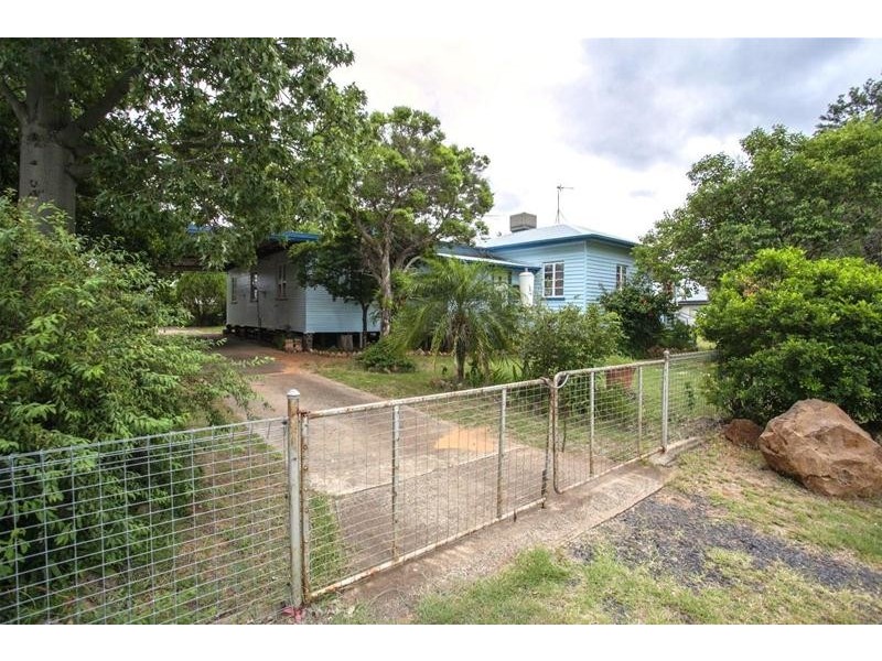 1 Southey Street, Chinchilla QLD 4413