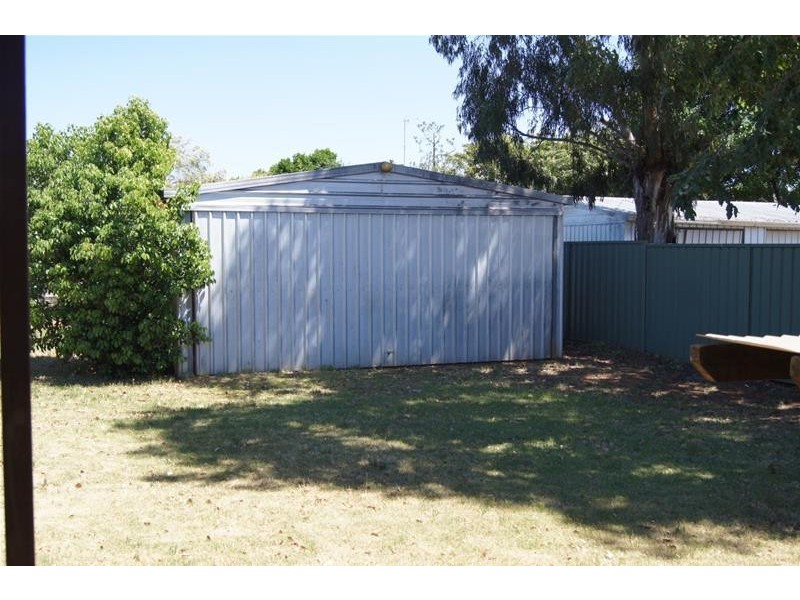 8 Atkins Street, Chinchilla QLD 4413