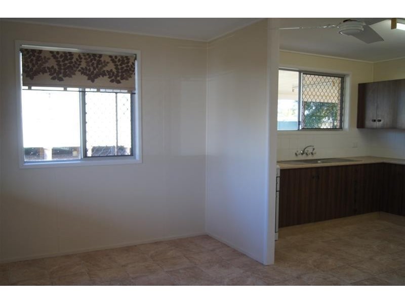 8 Atkins Street, Chinchilla QLD 4413