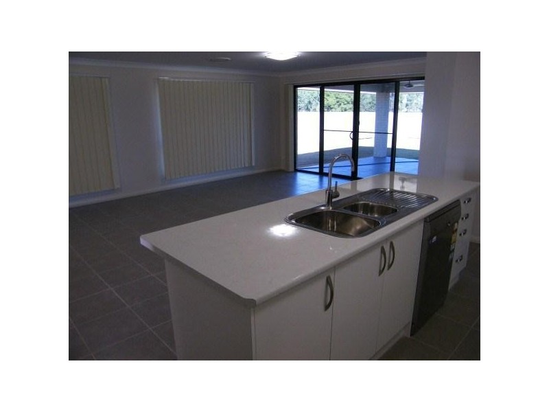 45 Skewis Street, Chinchilla QLD 4413