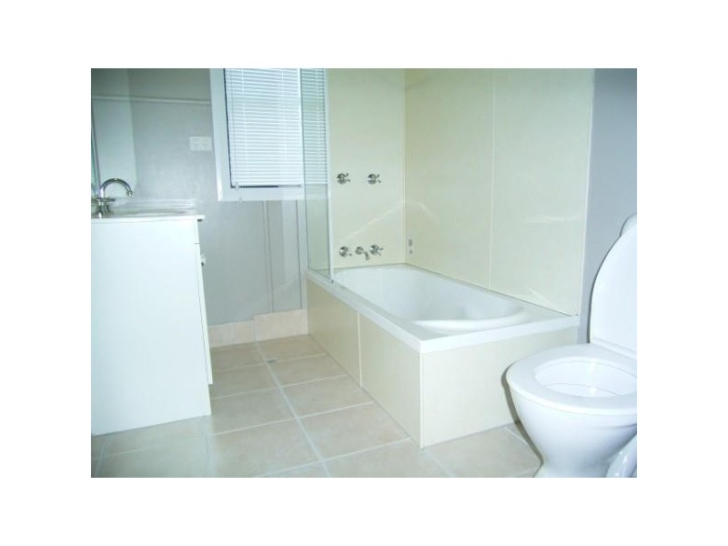 35 Birkett Street, Chinchilla QLD 4413