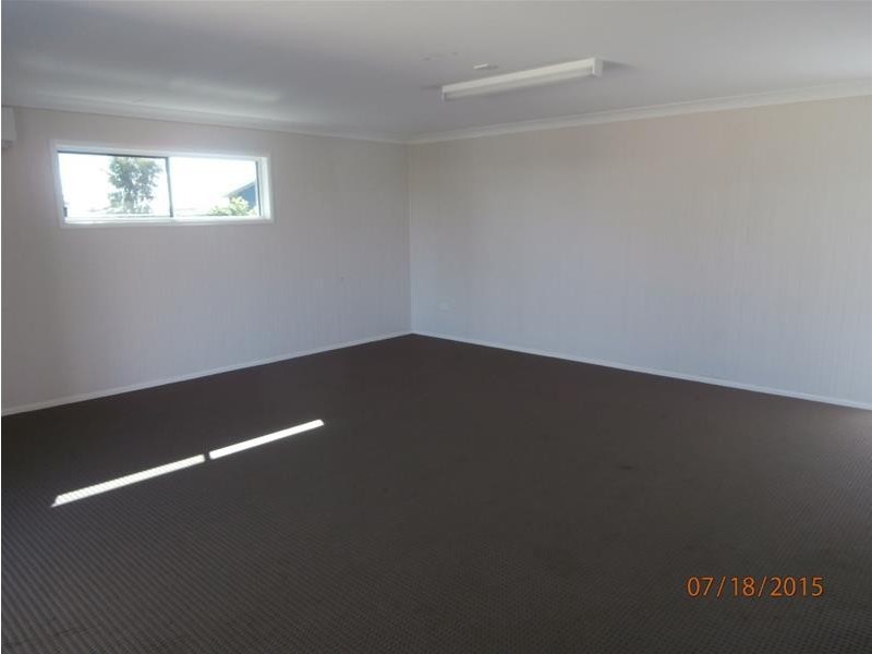 10 McKenzie Street, Chinchilla QLD 4413