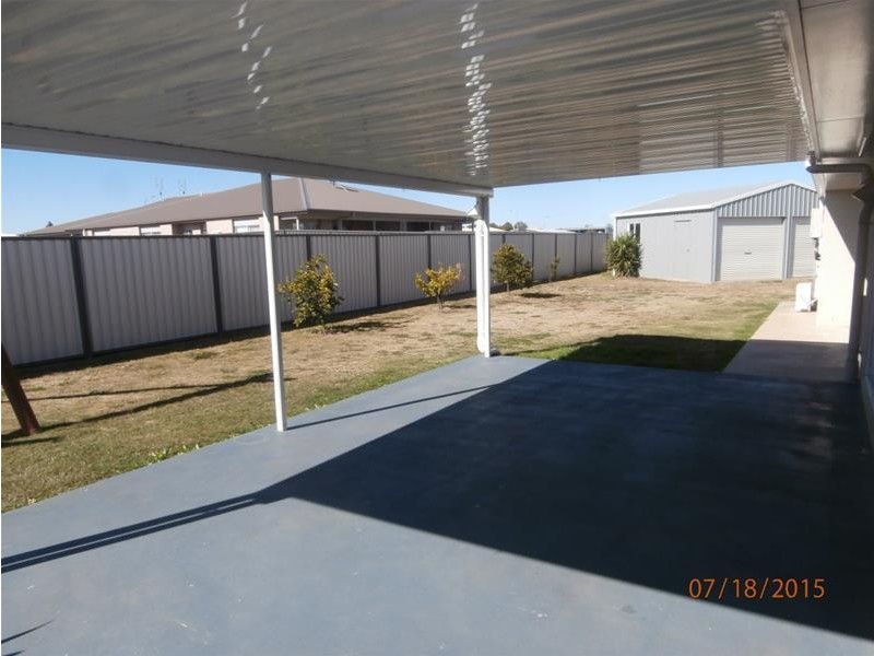 10 McKenzie Street, Chinchilla QLD 4413