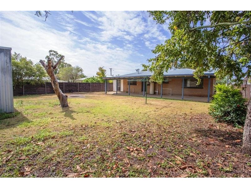 10 Stevenson Street, Chinchilla QLD 4413