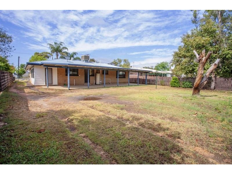 10 Stevenson Street, Chinchilla QLD 4413