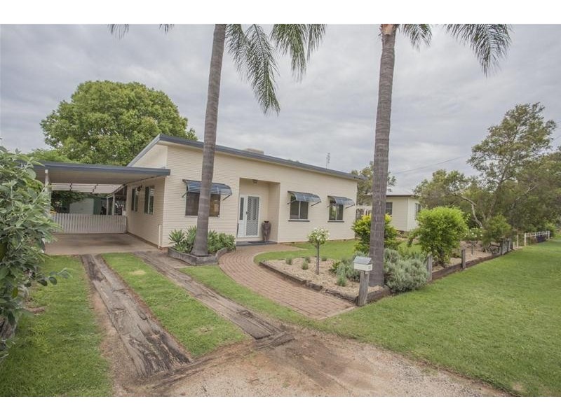 13 Birkett Street, Chinchilla QLD 4413