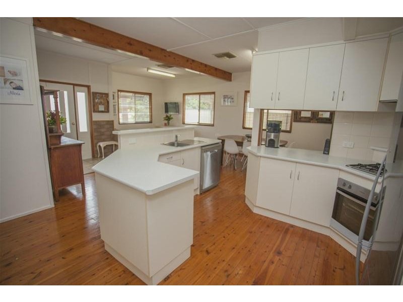 13 Birkett Street, Chinchilla QLD 4413