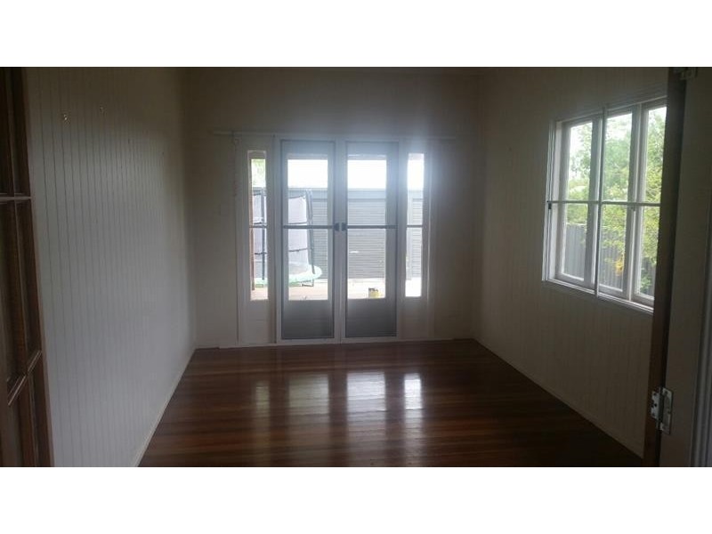 41 Windmill Road, Chinchilla QLD 4413