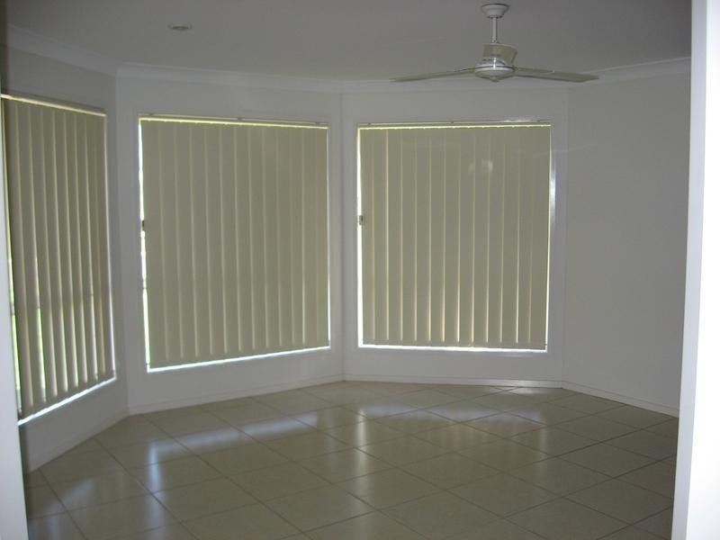 6 Back Avenue, Chinchilla QLD 4413