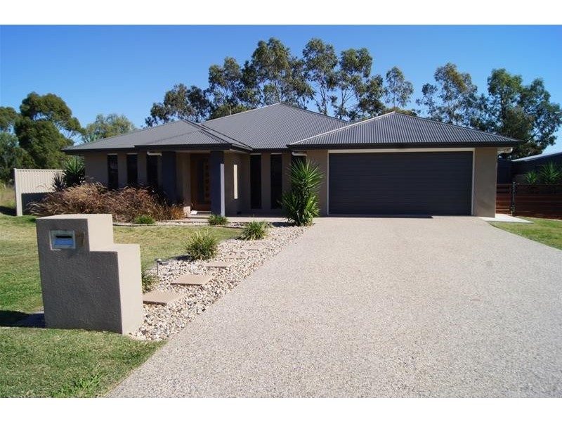 7 Lewis Street, Chinchilla QLD 4413