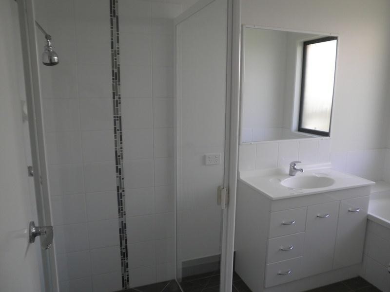 8 Cameron Street, Chinchilla QLD 4413