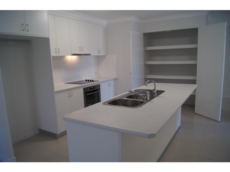 Lot 2/20 Dudley Street, Chinchilla QLD 4413