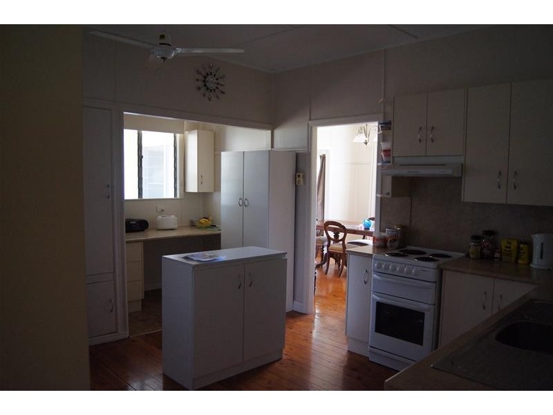 5 Barber Street, Chinchilla QLD 4413