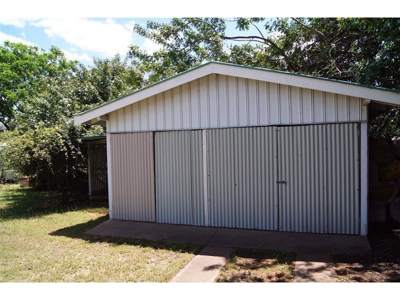 5 Barber Street, Chinchilla QLD 4413