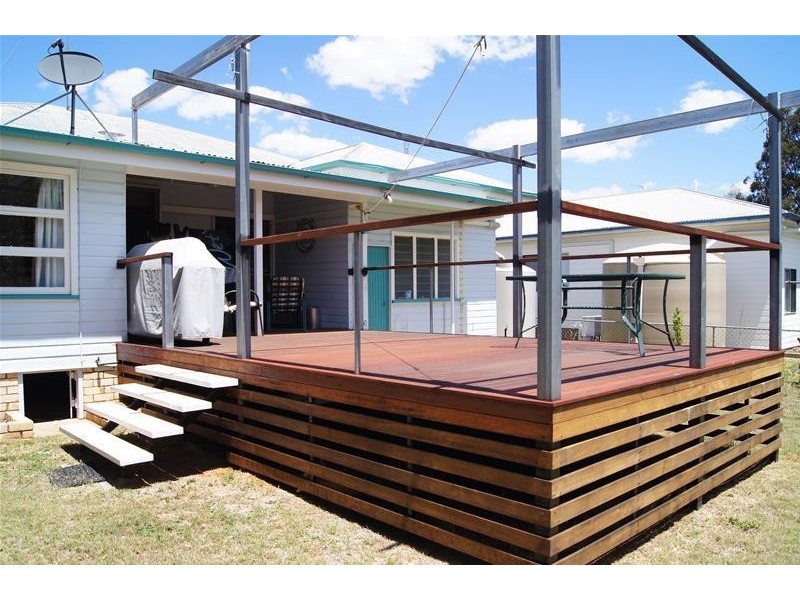 5 Barber Street, Chinchilla QLD 4413