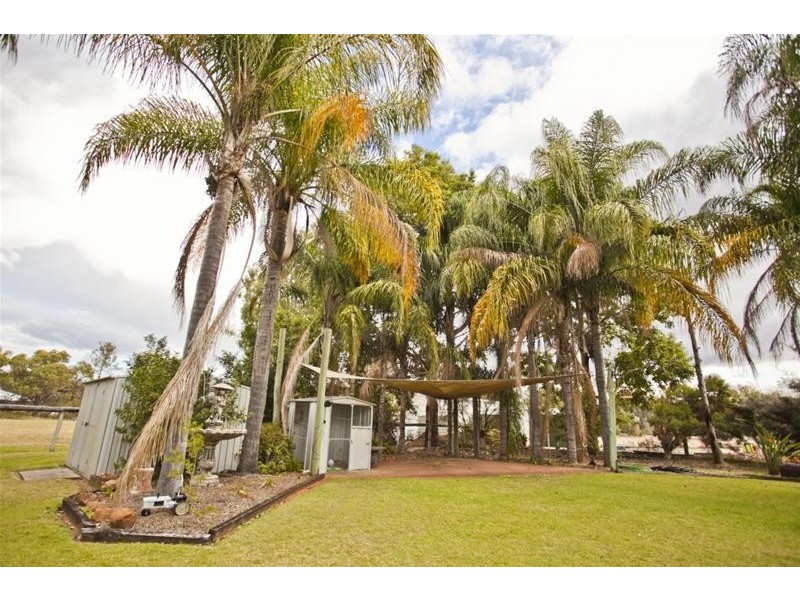 72 Oak Street, Chinchilla QLD 4413