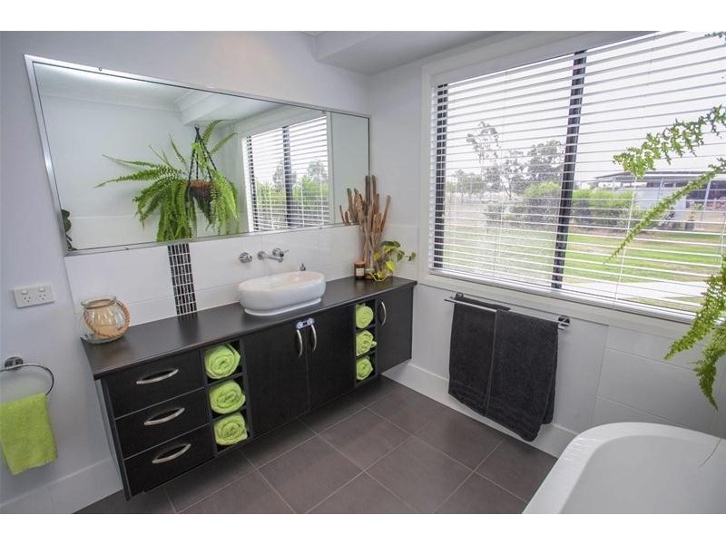 29 Hando Street, Chinchilla QLD 4413