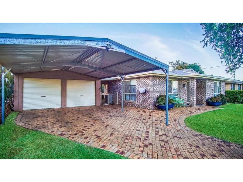 23 Robb Street, Oakey QLD 4401