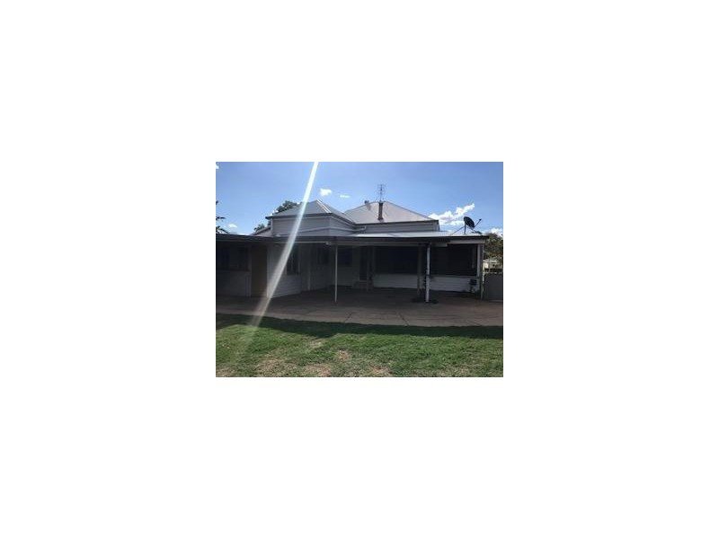 36 Heeney Street, Chinchilla QLD 4413