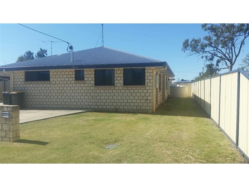 1/7 Harrington Crt, Chinchilla QLD 4413