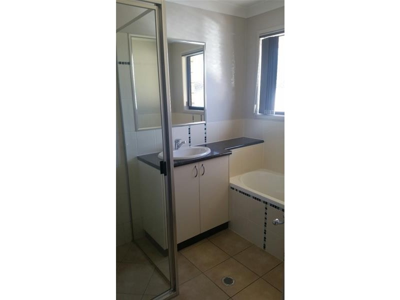 1/7 Harrington Crt, Chinchilla QLD 4413