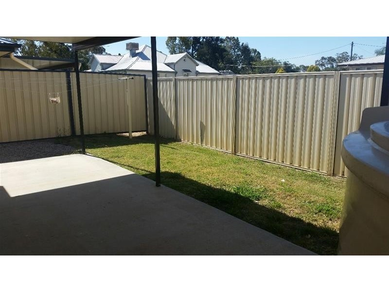 1/7 Harrington Crt, Chinchilla QLD 4413