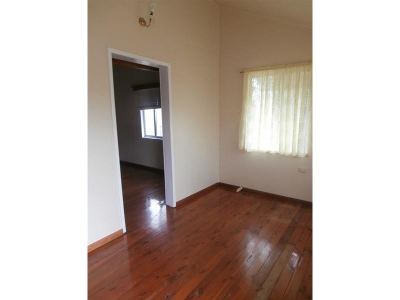 16 Russell Street, Chinchilla QLD 4413