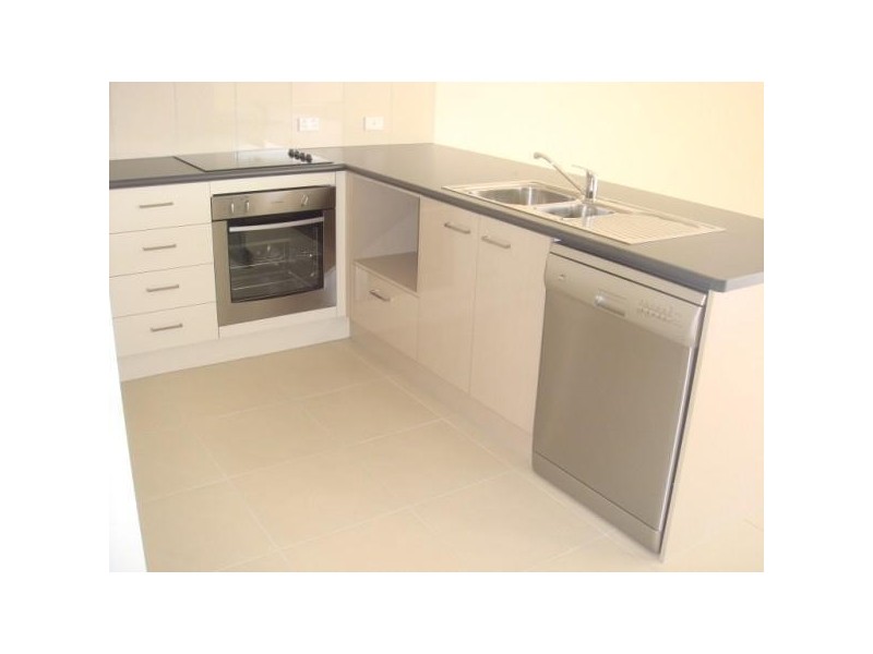 2/124 Price Street, Chinchilla QLD 4413