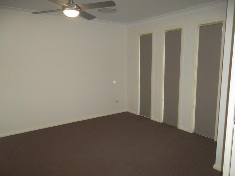 27 Racecourse Road, Miles QLD 4415