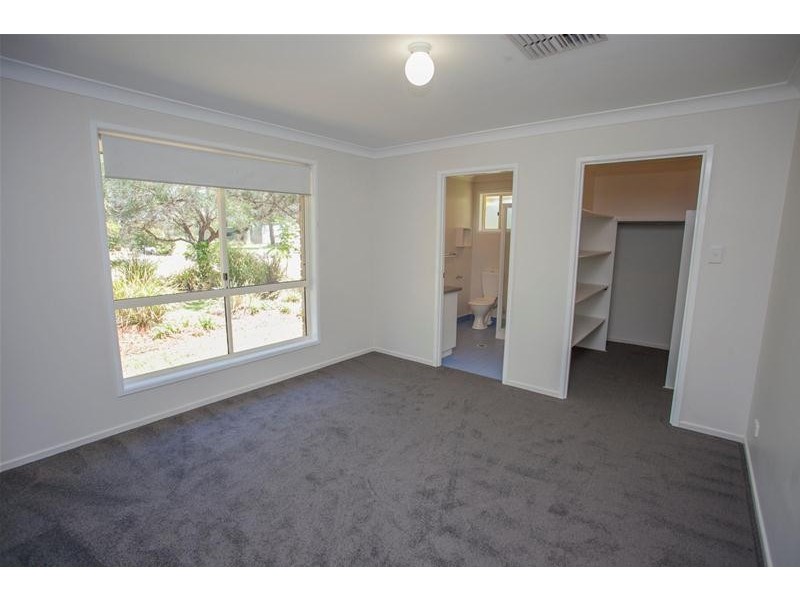 48  Gormley Road, Chinchilla QLD 4413