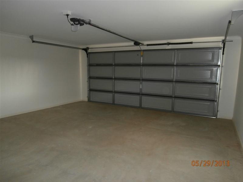 8 Cypress Pines Drive, Miles QLD 4415