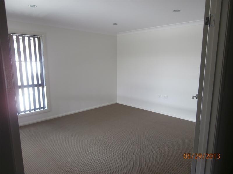 8 Cypress Pines Drive, Miles QLD 4415