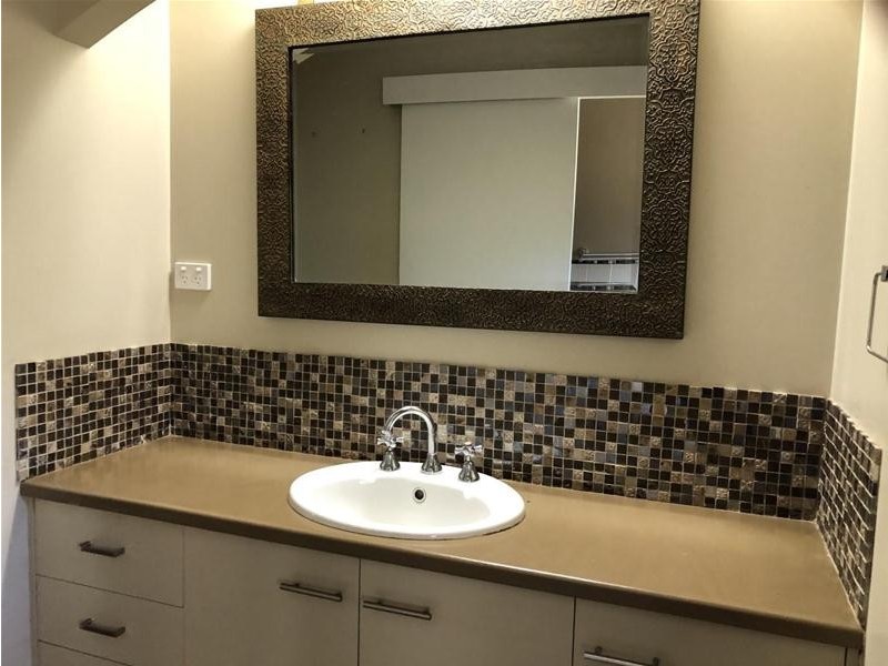 110 Rodger Street, Chinchilla QLD 4413