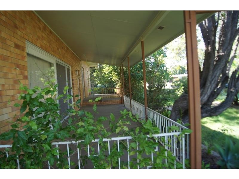 25 Fraser Street, Chinchilla QLD 4413